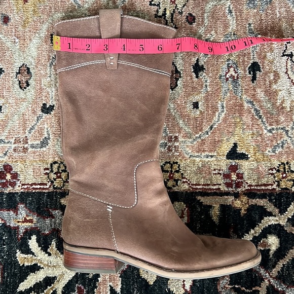 Nine West Tan Suede Square Toe Low Block Heel Boots Size 7 - Picture 13 of 13